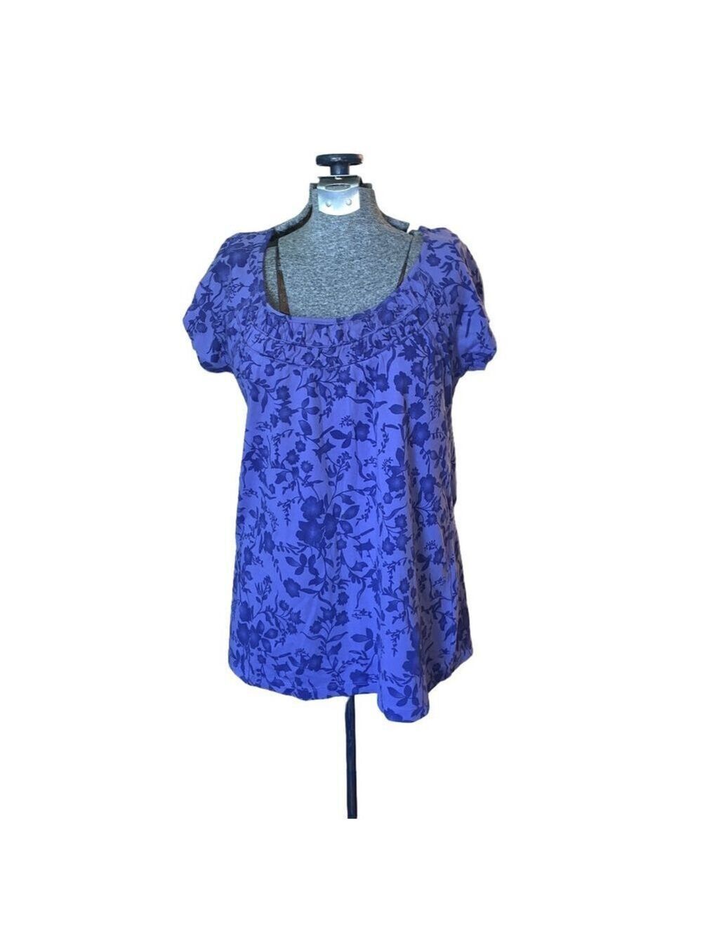 Jessica Purple Floral Print Top M Short Sleeve